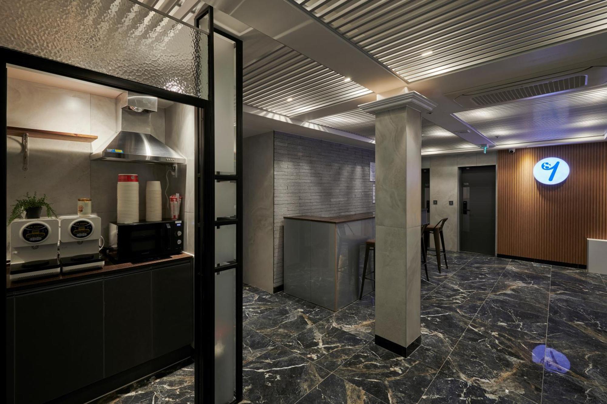Hotel Eight Rest Jong-ro 2*