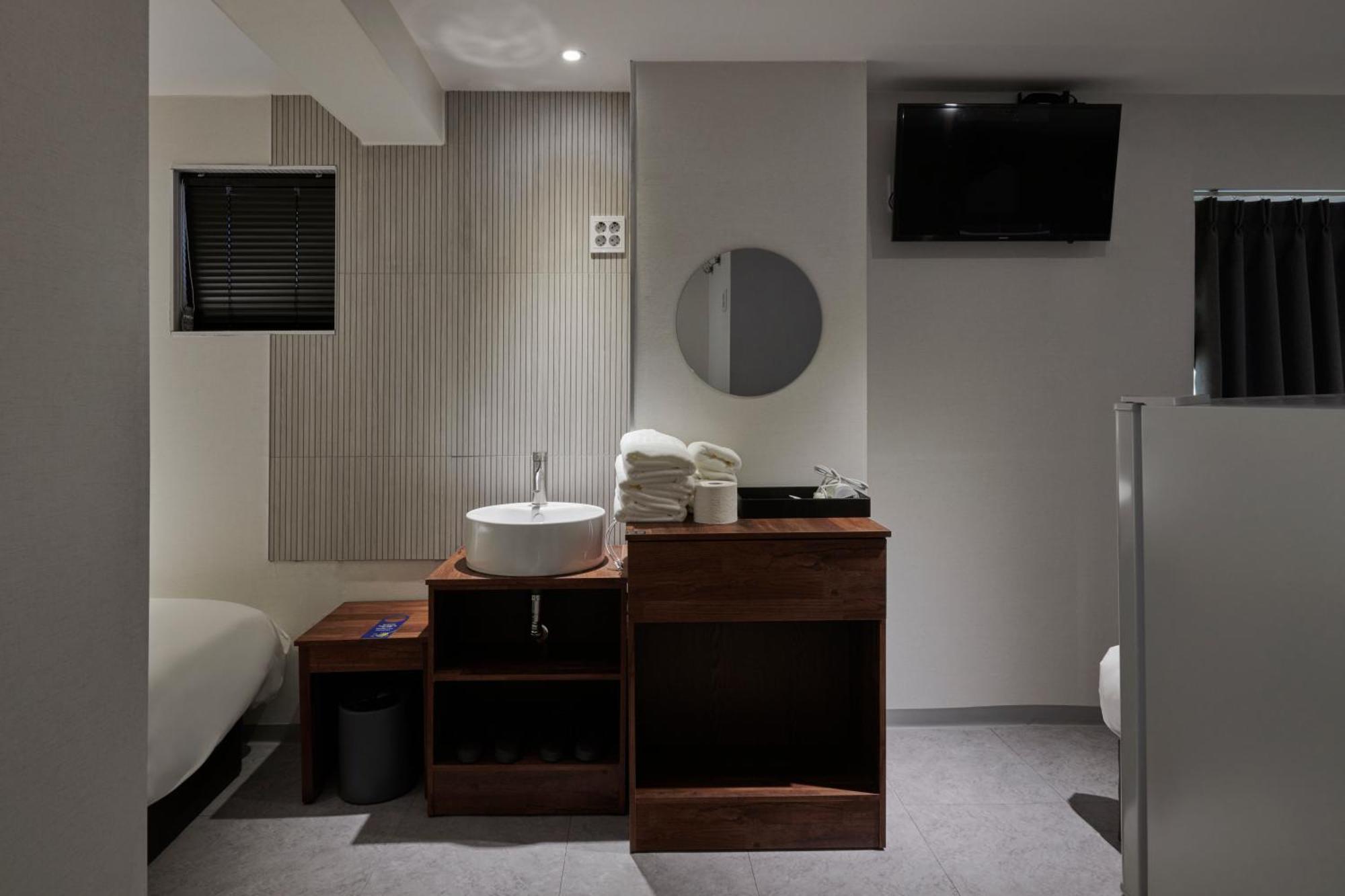 Hotel Eight Rest Jong-ro